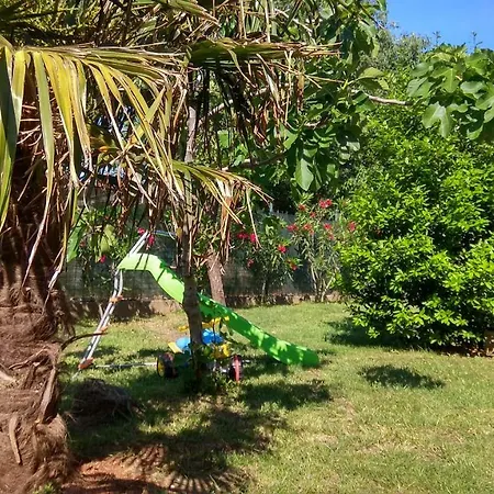 Vakantiehuis Lusyhouse *