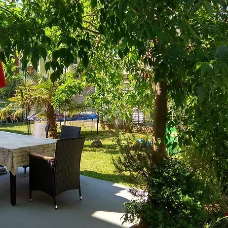 Vakantiehuis Lusyhouse Pula